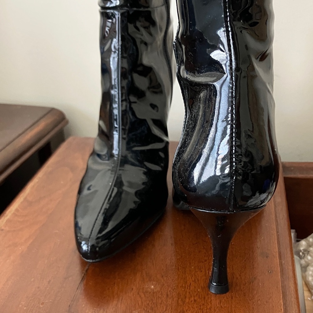 Stuart Weitzman Black Patent Leather Knee-High Stiletto Boots - Picture 10 of 16
